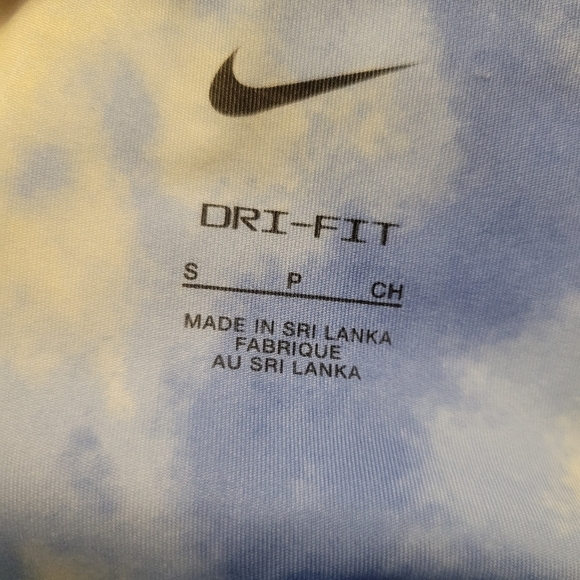 Nike Women's Tie-Dye Training Pants Size S NWT - Picture 3 of 7